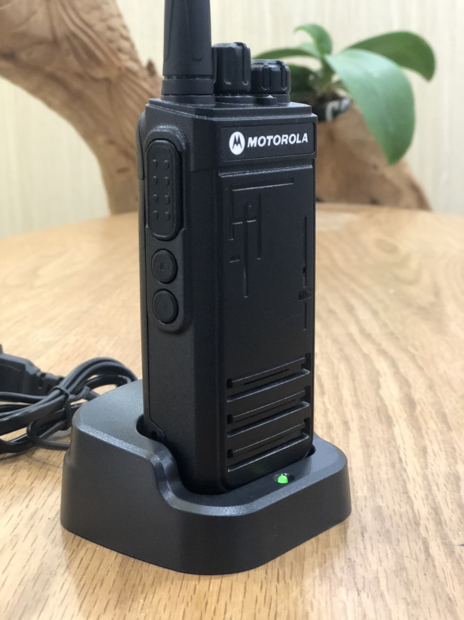 Máy bộ đàm MOTOROLA XIR P3288